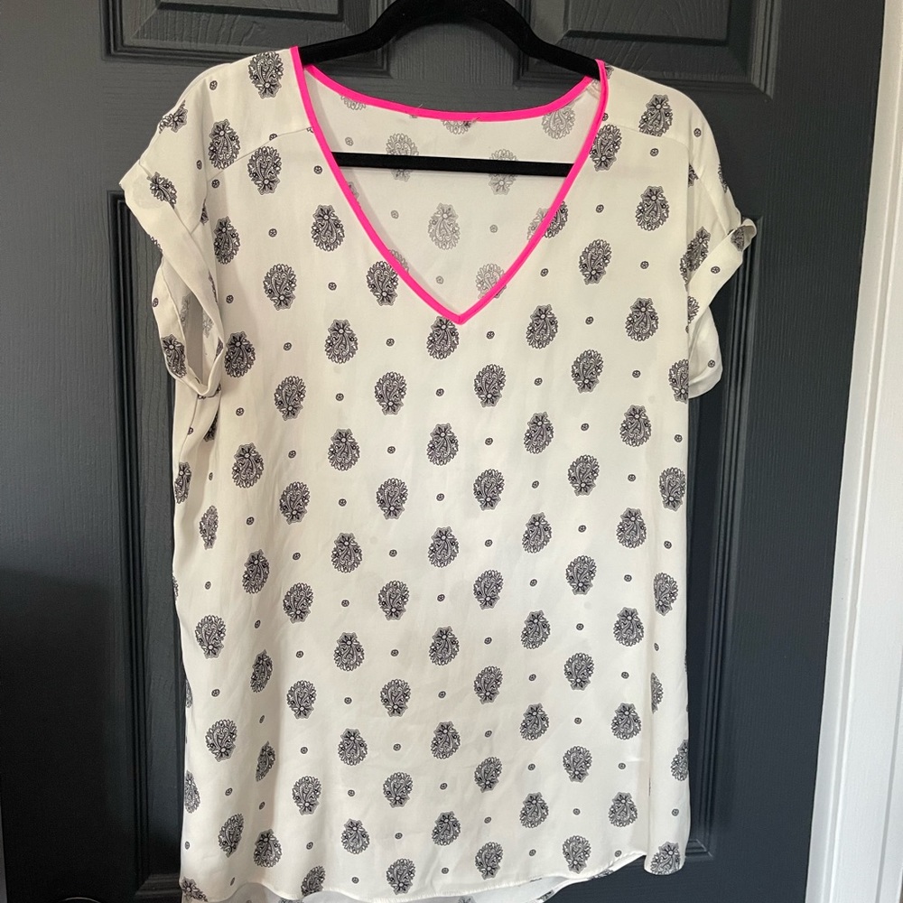 Express silky tee